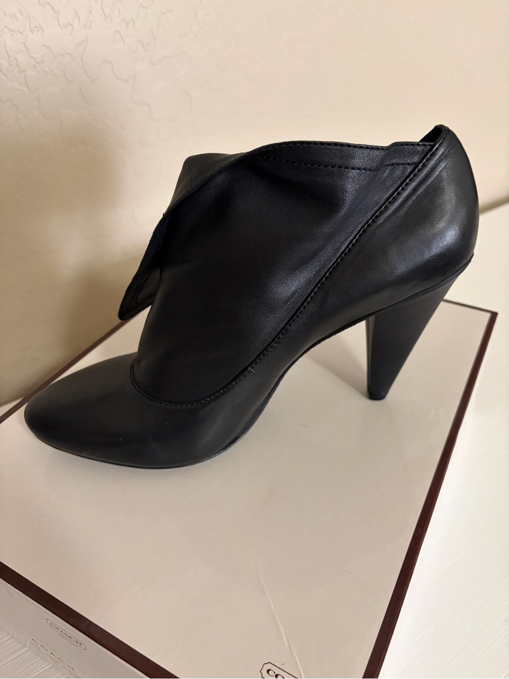 🖤👠Coach Black Alexandria Soft Napa Leather Pointed High Heel Bootie👠🖤
